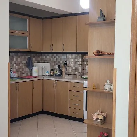 Fred's * Gjirokastra