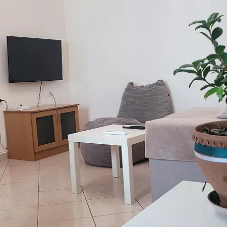 Appartement Fred's Gjirokastër